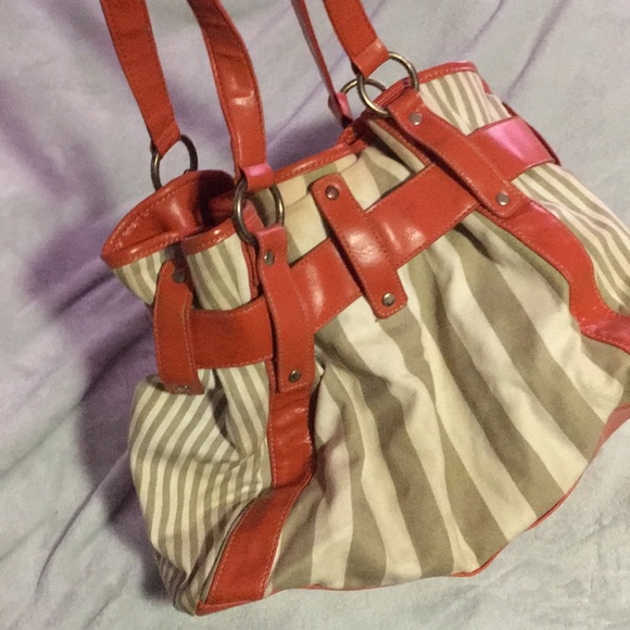 Used Handbag 👜 - Picture 5 of 8